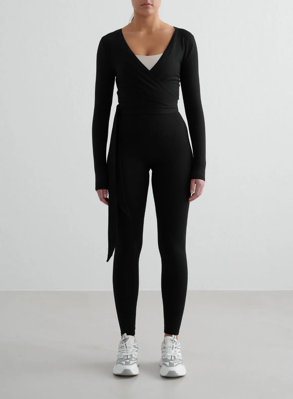 Black Shape Seamless Tights & Wrap Longsleeve Set