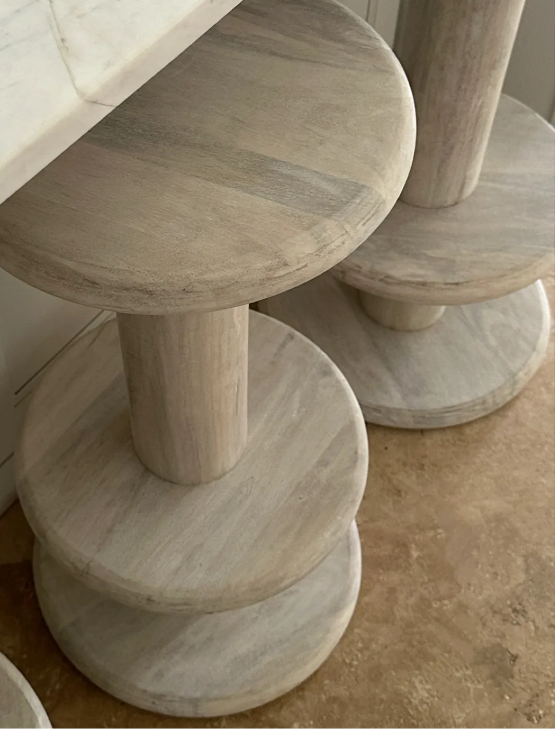 BLONDE ANGULAR BARSTOOL