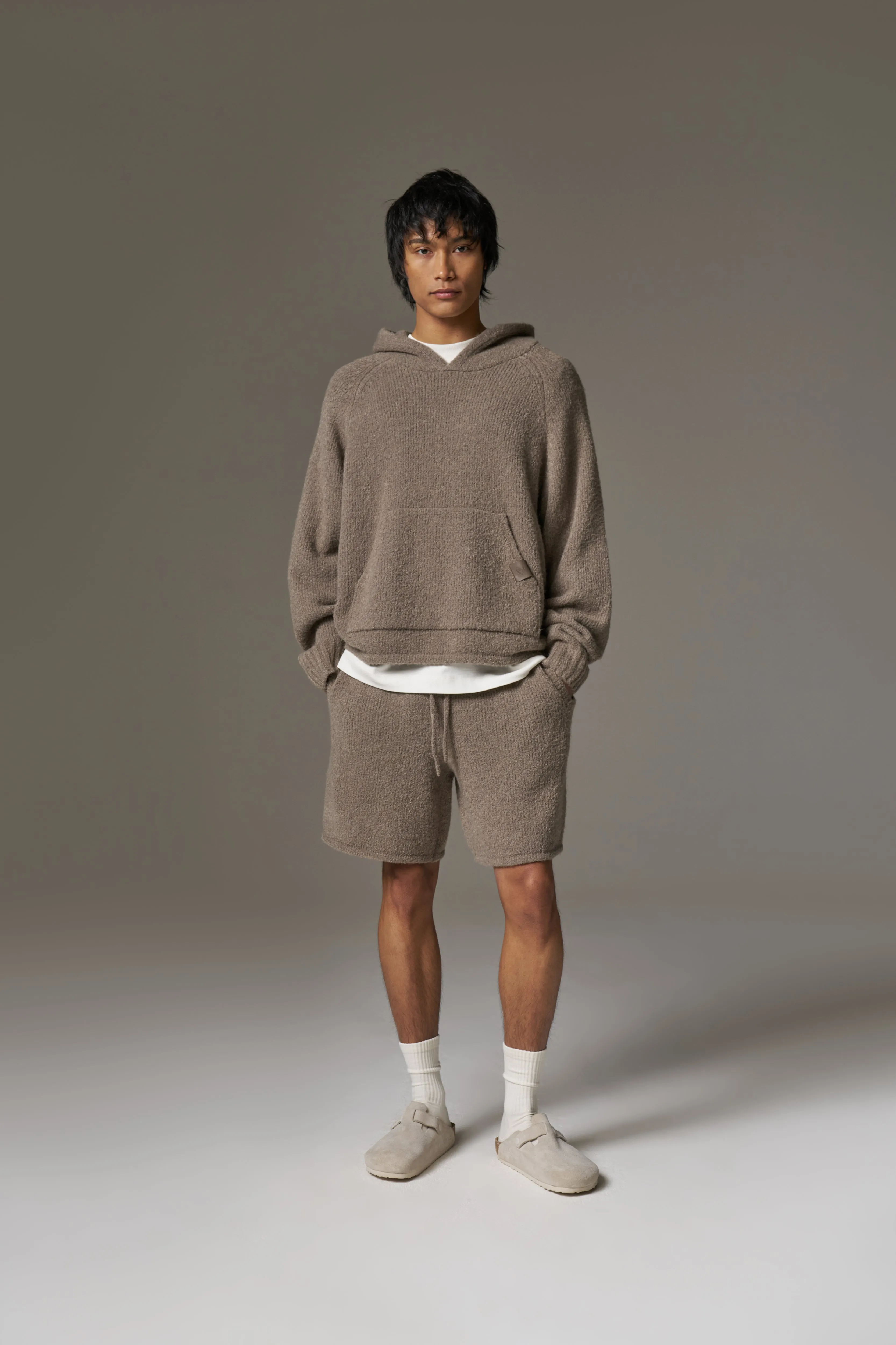 BOUCLE KNIT SHORTS - BROWN