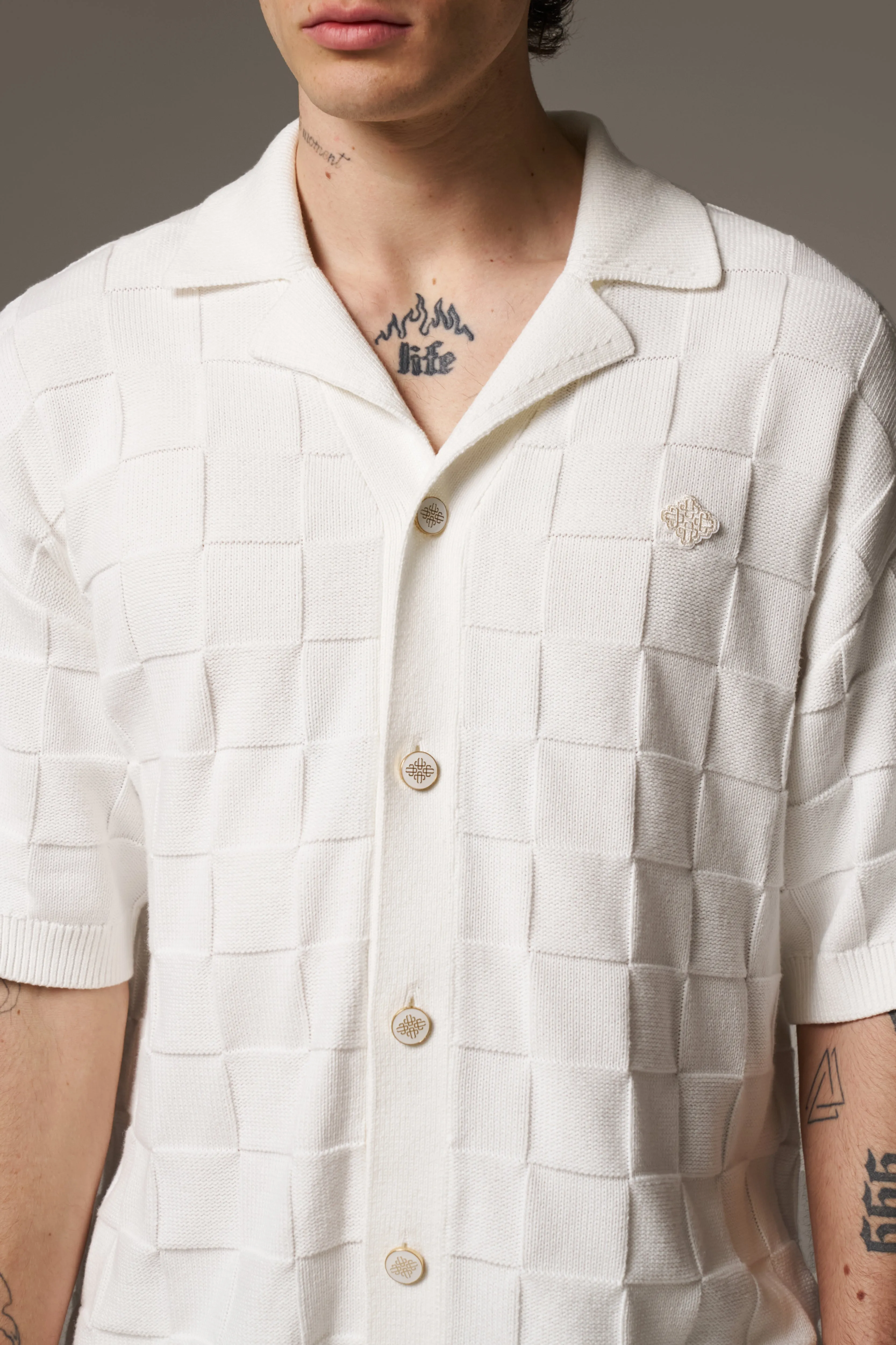 CHECKERBOARD KNITTED SHIRT - OFF WHITE