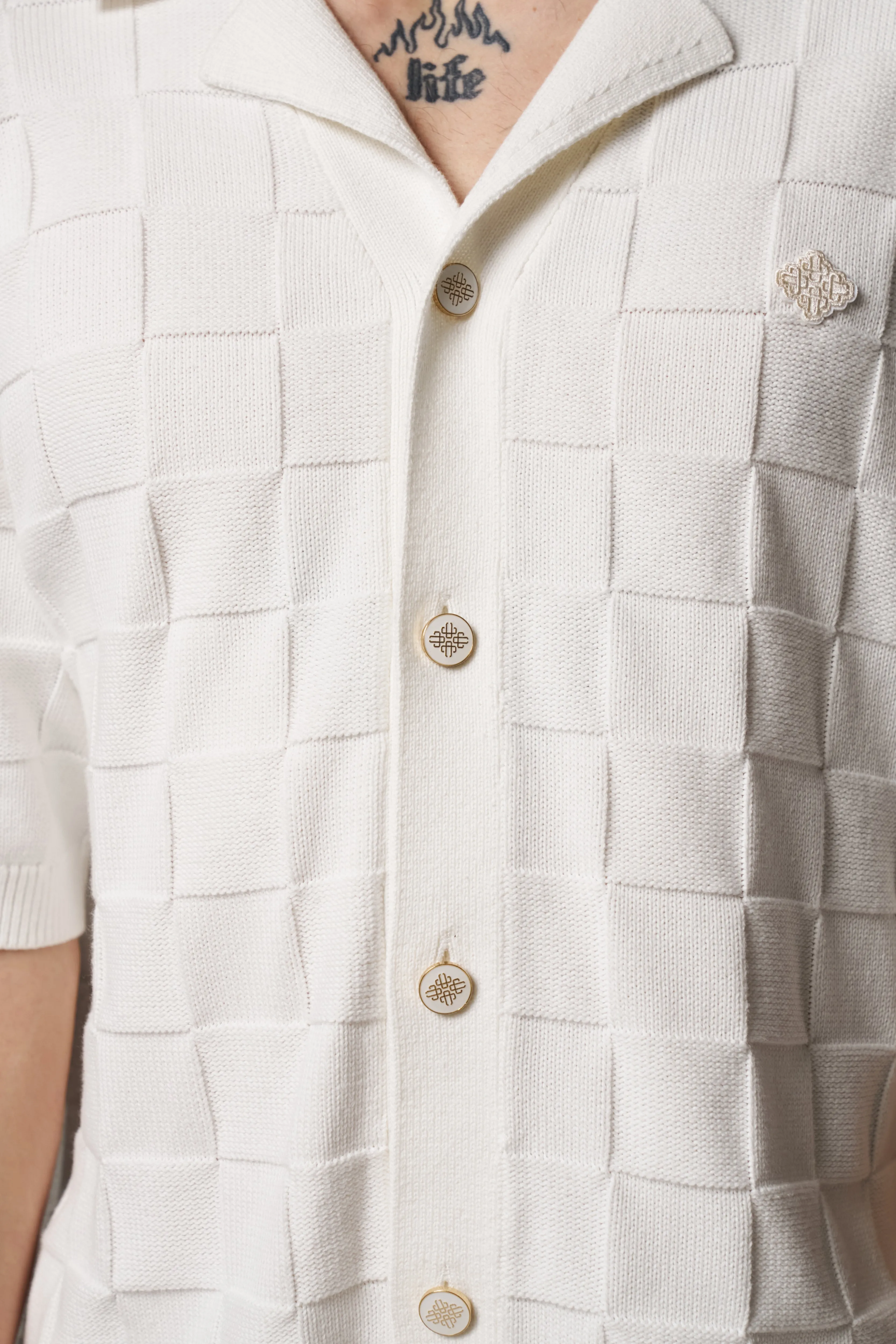 CHECKERBOARD KNITTED SHIRT - OFF WHITE
