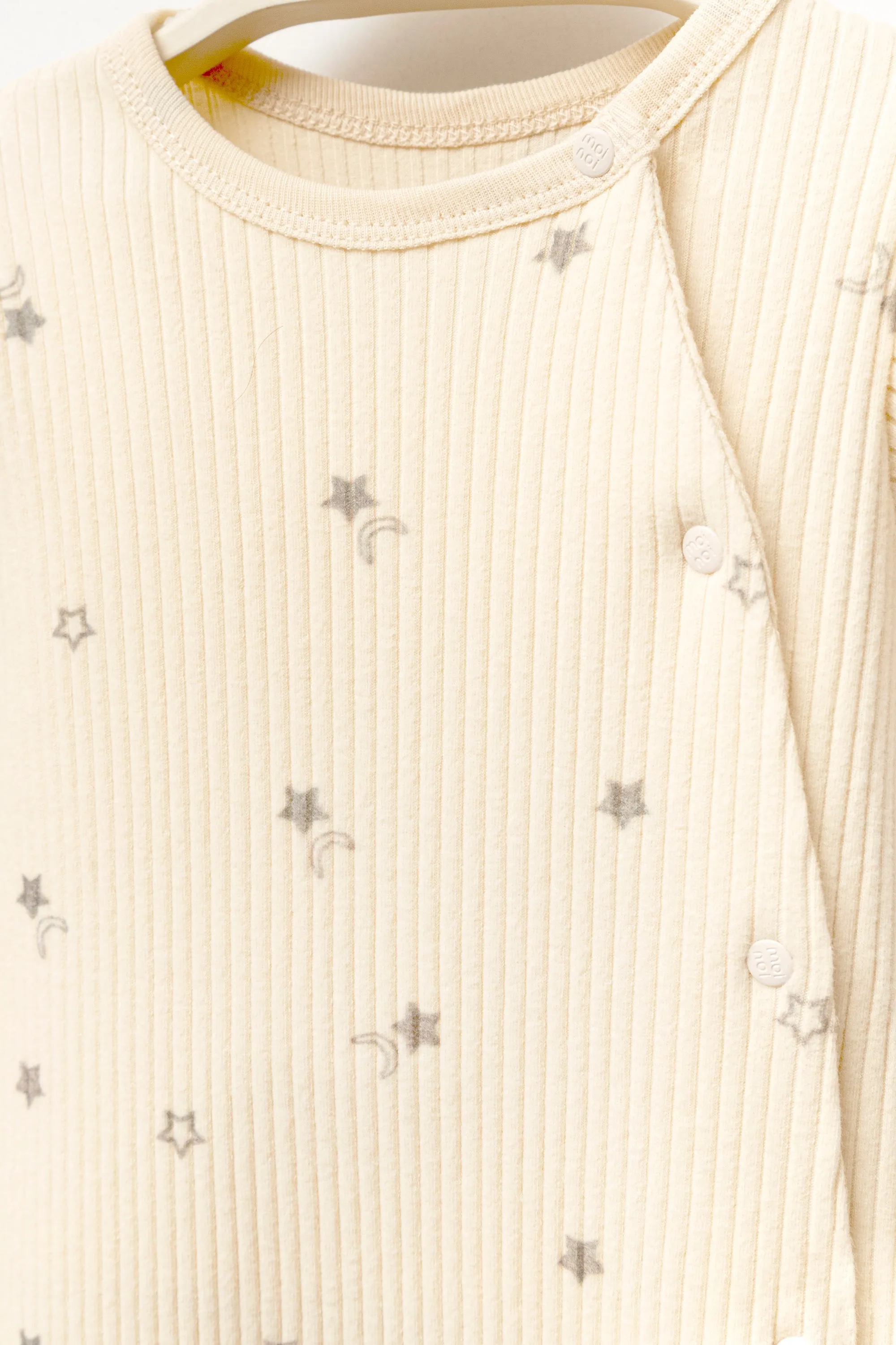 Cream Star Print Babygrow & Hat