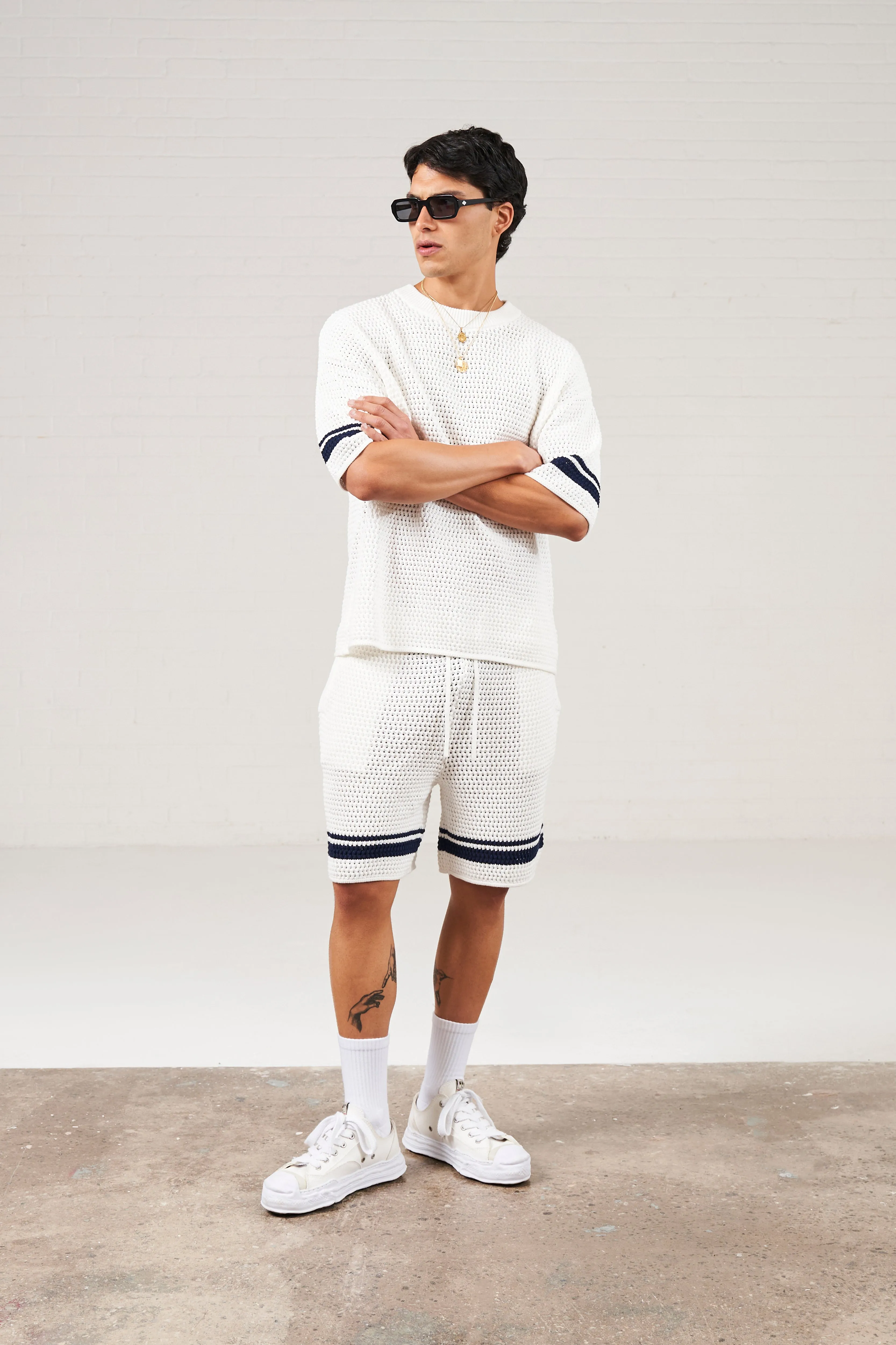 CROCHET KNITTED CONTRAST STRIPE T-SHIRT - WHITE