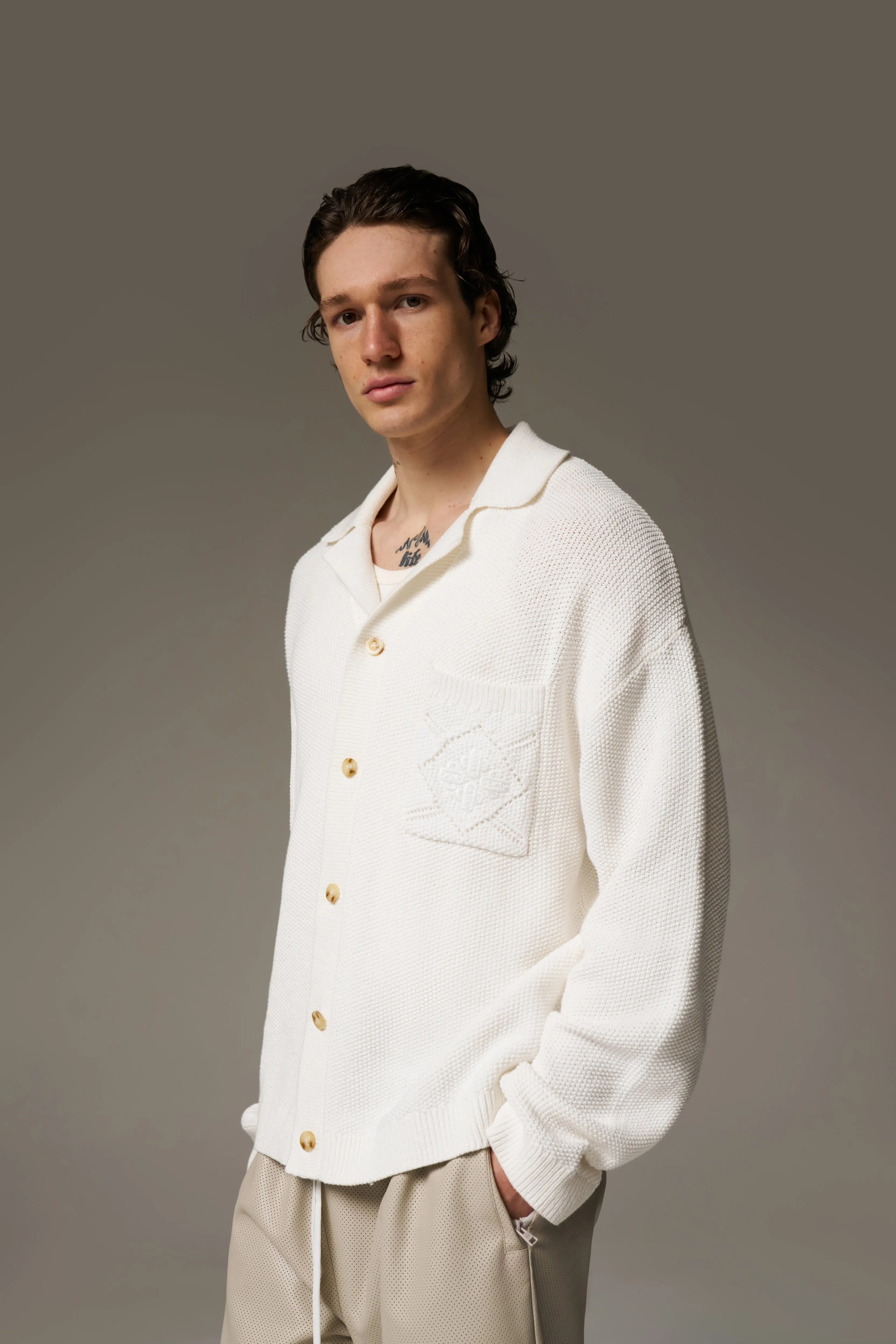 CROCHET KNITTED EMBLEM POCKET SHIRT - OFF WHITE
