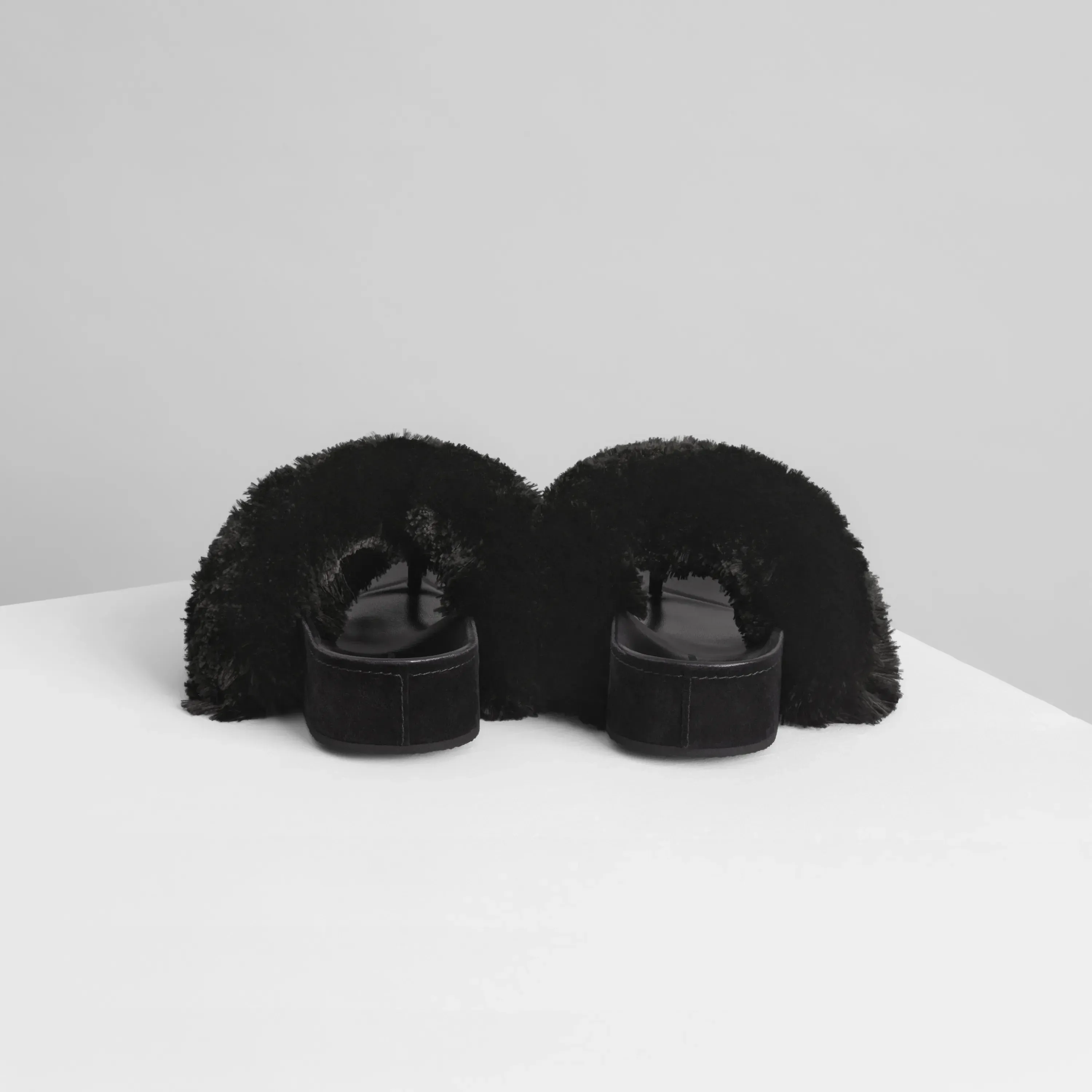 FRIZZ FLIP FLOP | black suede