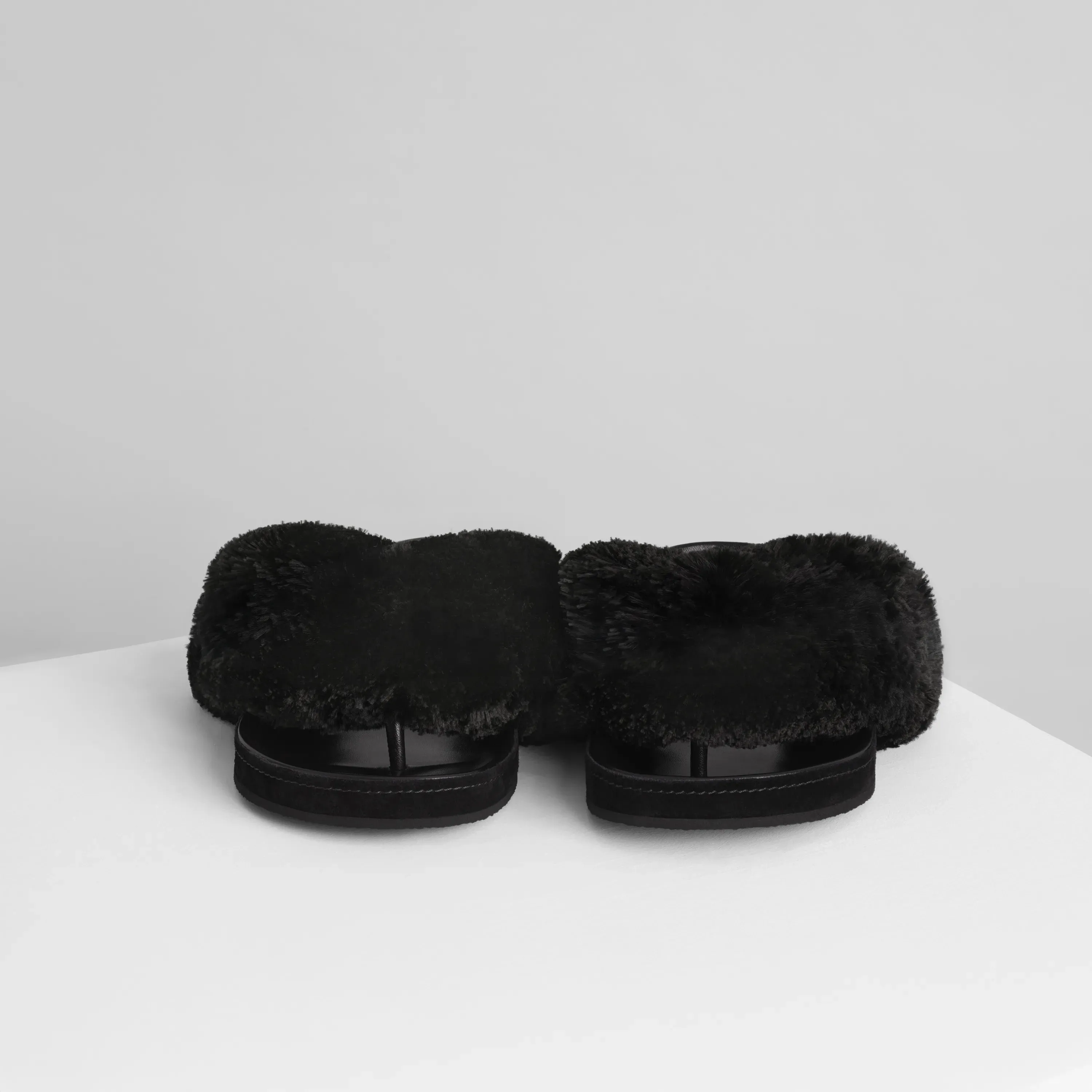FRIZZ FLIP FLOP | black suede