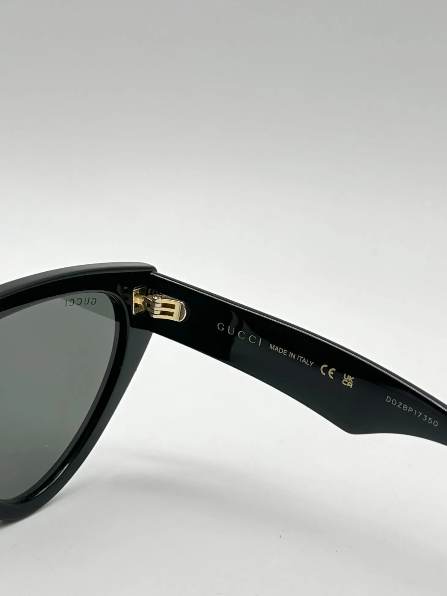 Geometric frame sunglasses