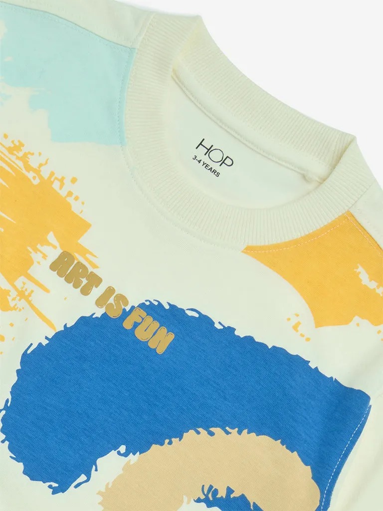 HOP Kids Off-White Pouch-Attached Cotton T-Shirt