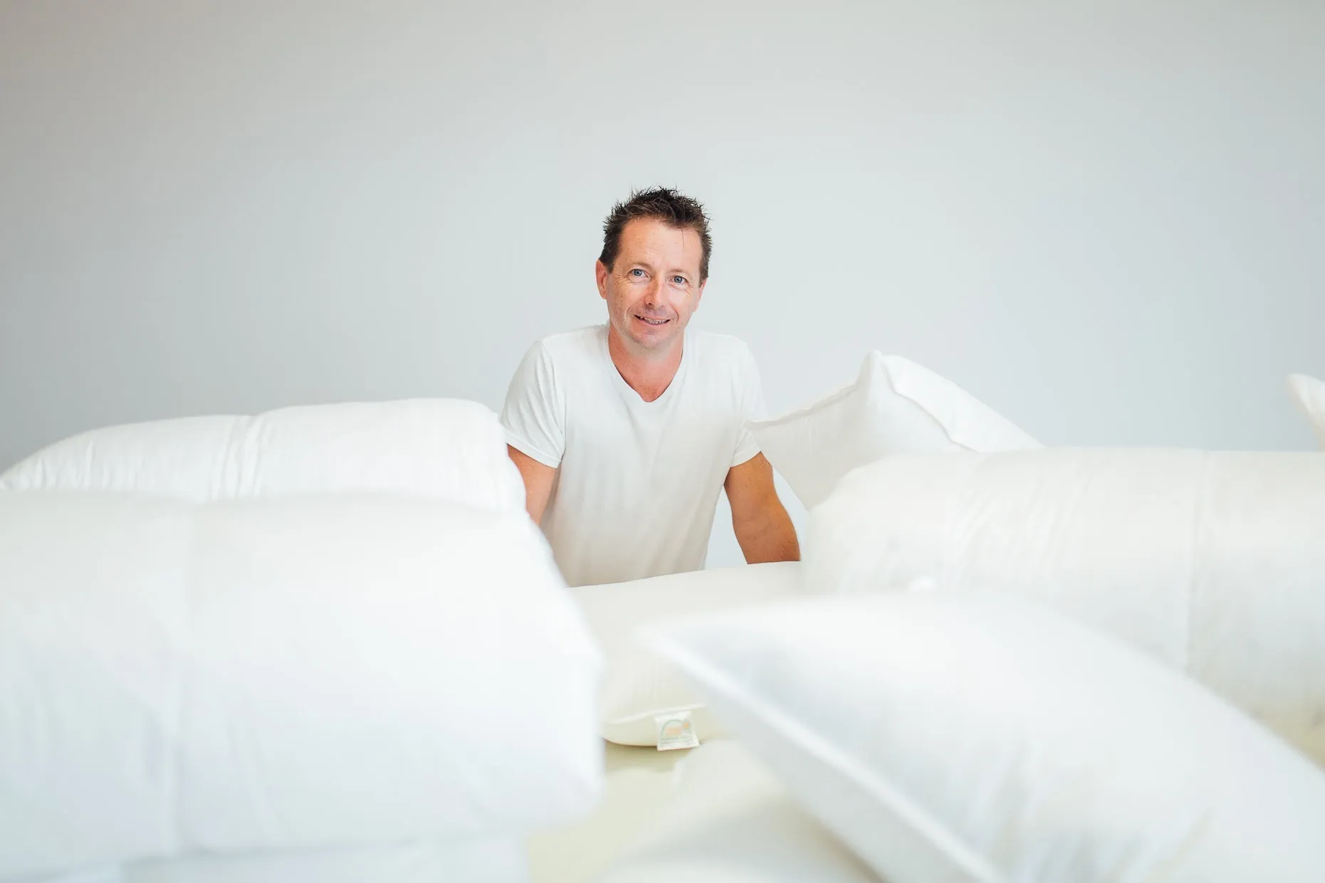 King Size Soft-Medium Density Pillow 98-99% White Premium Hand Select Polish Goose Down 900  Fill Power German Batiste TE270