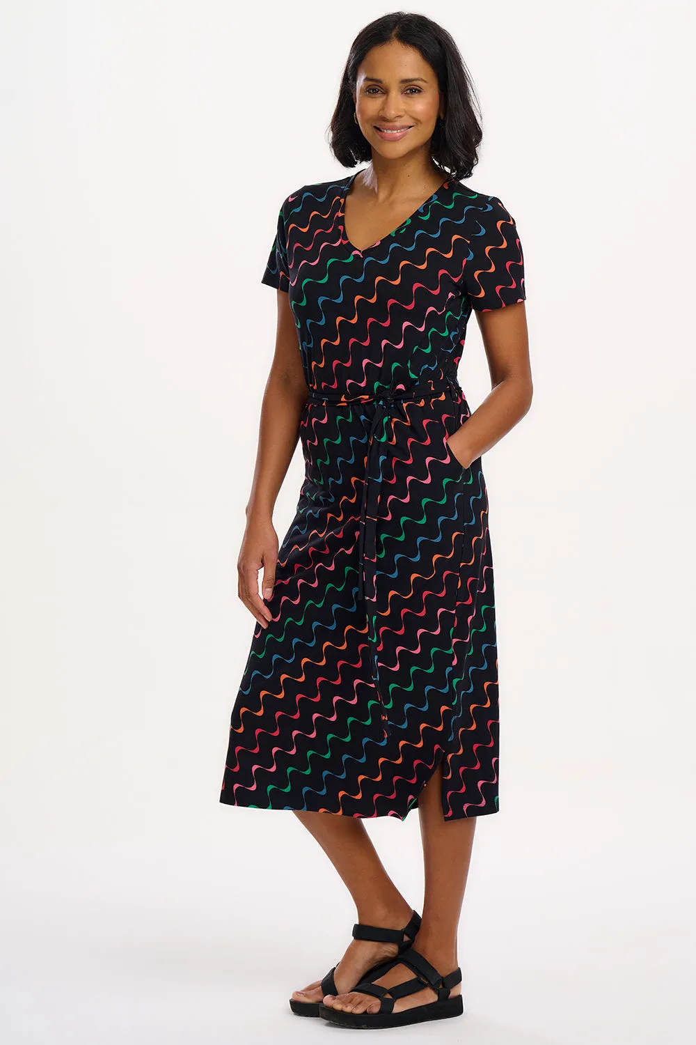 Mara V-Neck Jersey Midi Dress - Black/Multi. Undulating Waves