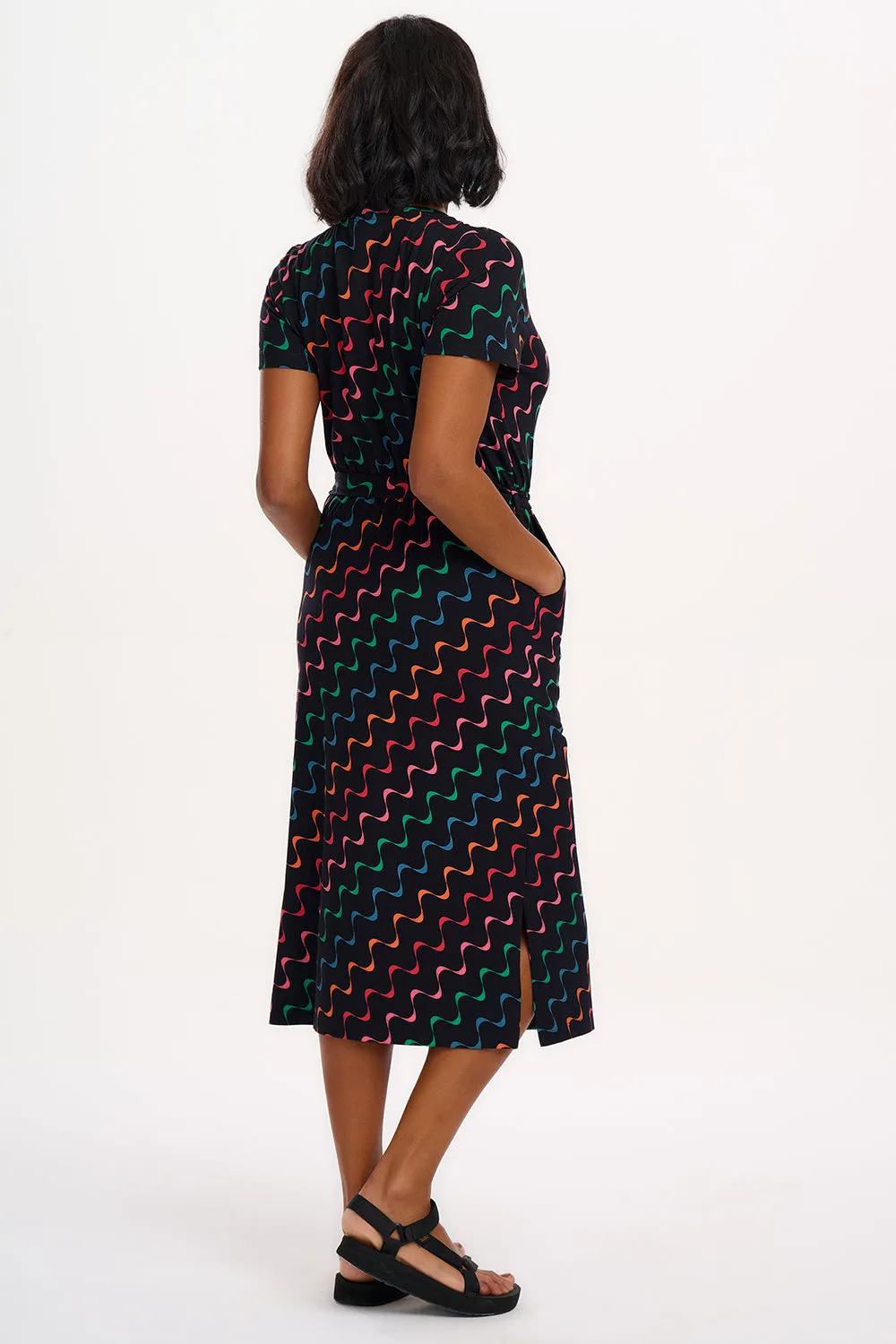 Mara V-Neck Jersey Midi Dress - Black/Multi. Undulating Waves