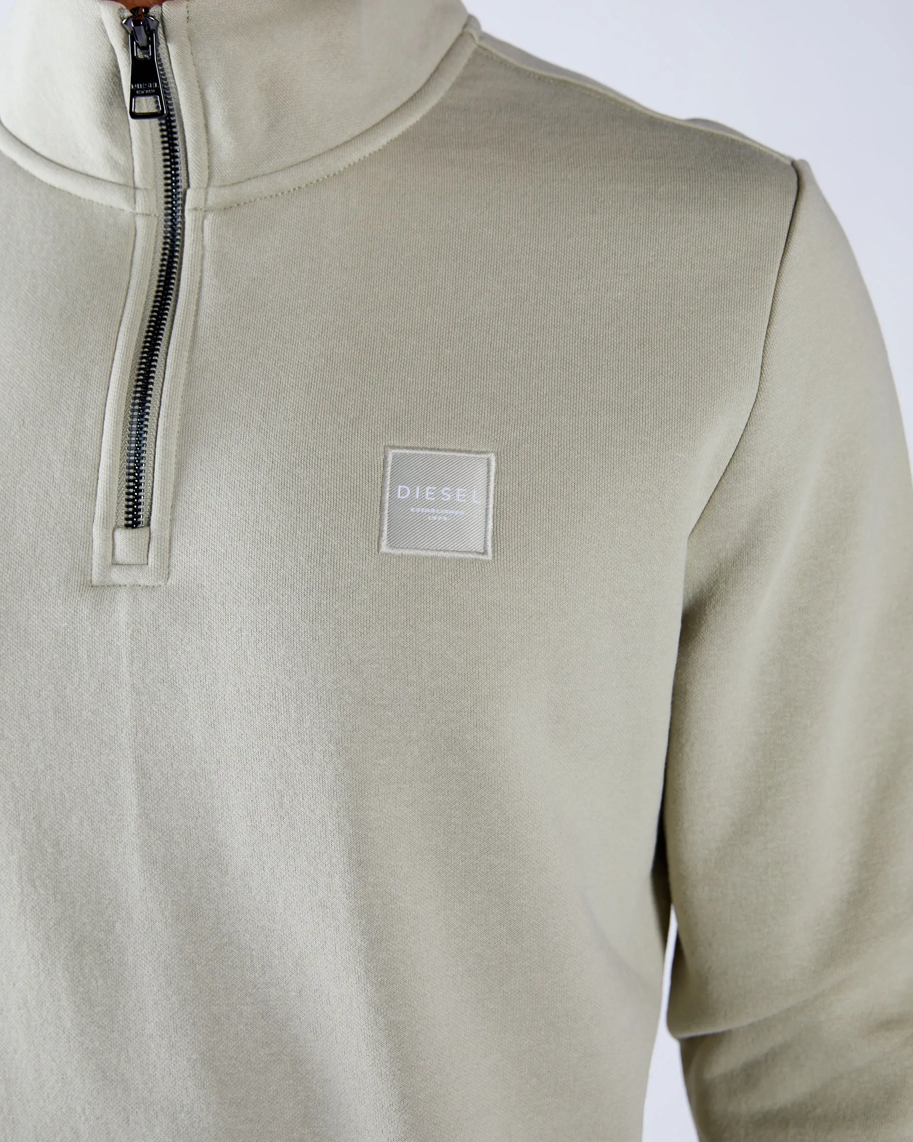 Roth Half Zip Abbey Stone