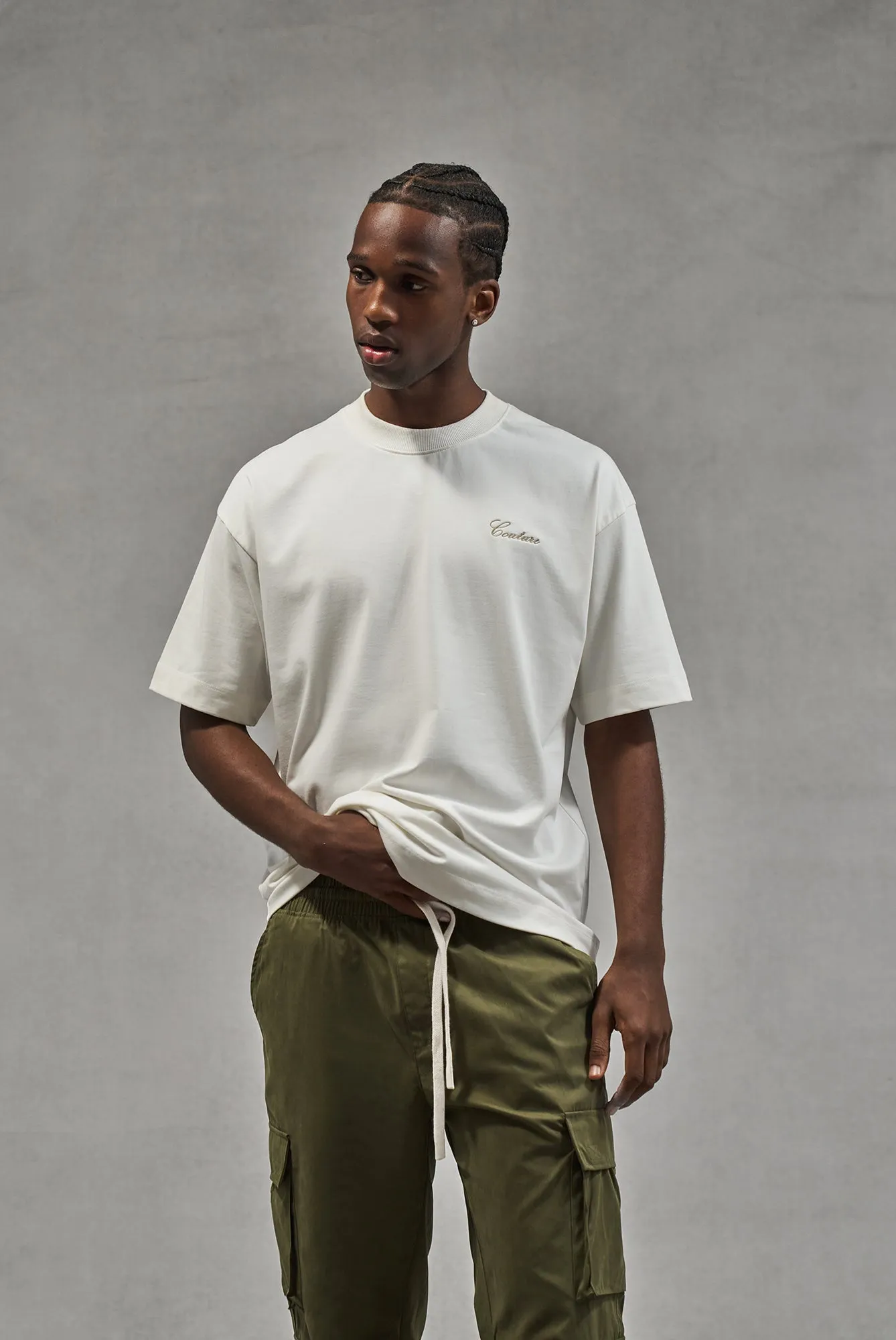SCRIPT EMBROIDERED T-SHIRT - OFF WHITE