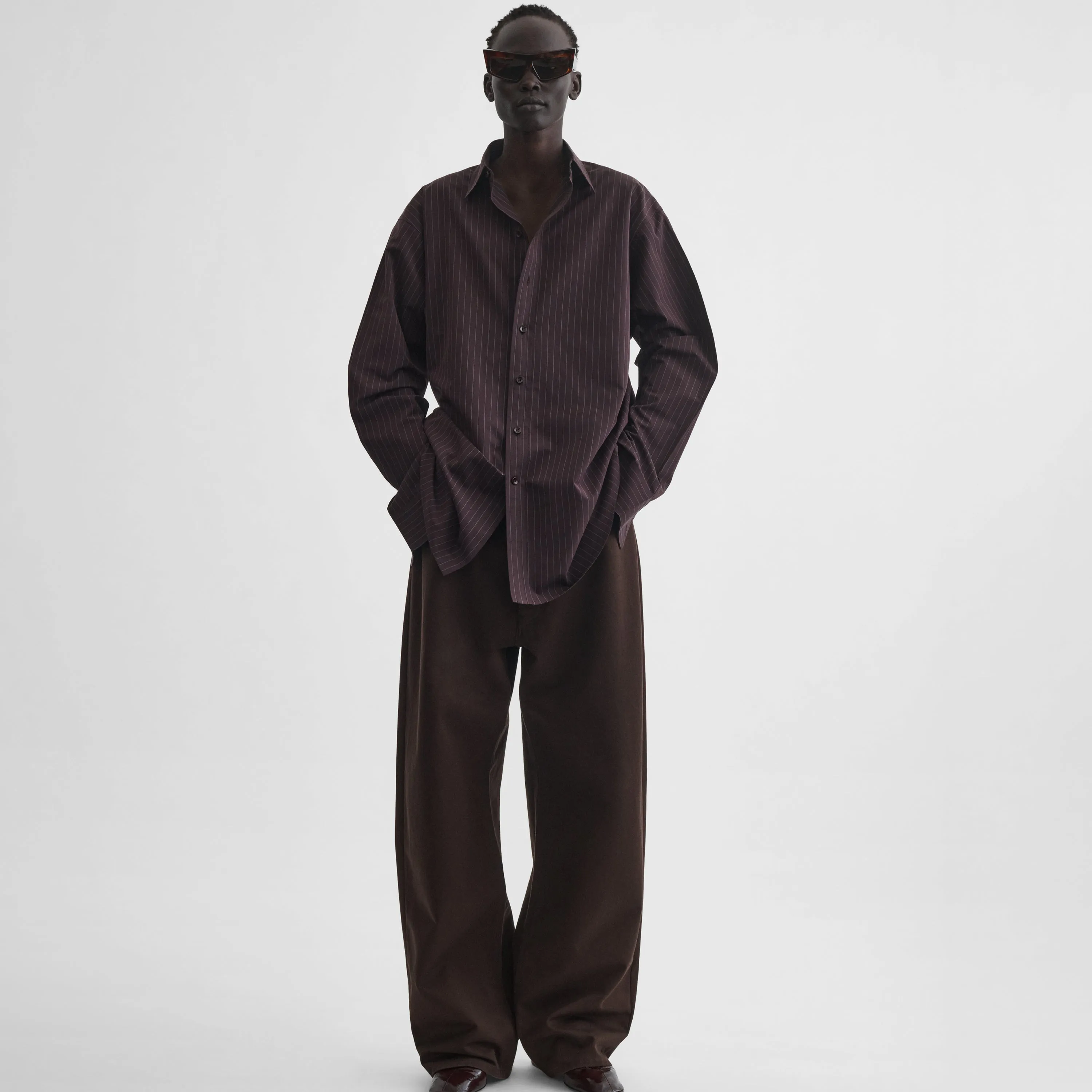 SHARP COLLAR SHIRT | black cherry pinstripe cotton