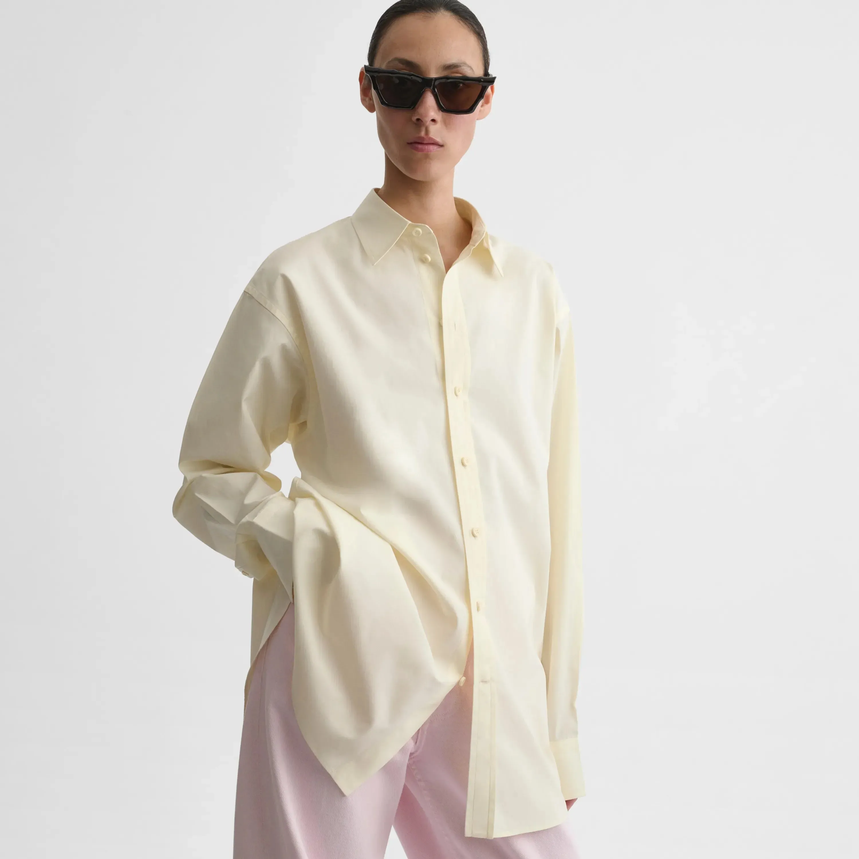 SHARP COLLAR SHIRT | light yellow cotton