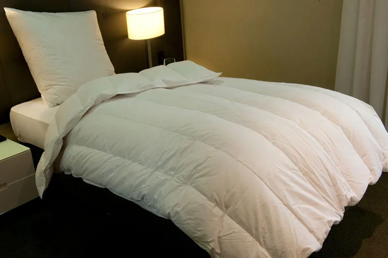 Single Size Channel Quilt 95% Premium Polish Goose Down 1 Blanket Warmth German Batiste TE100