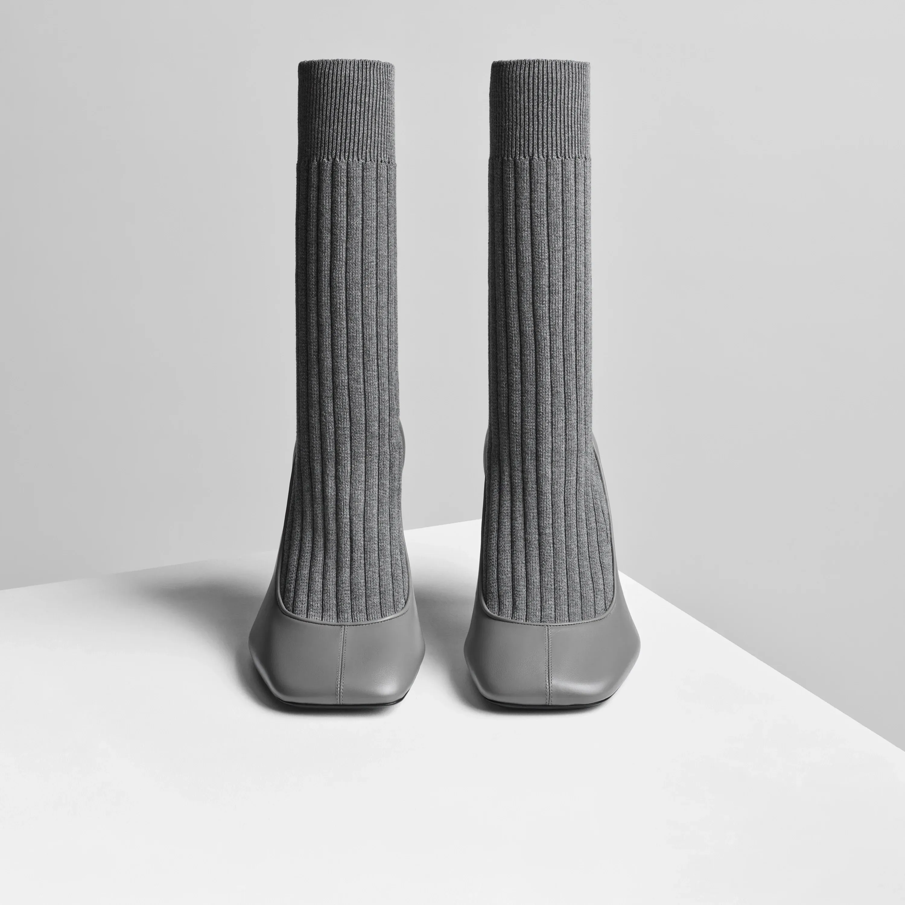 SOFT SOCK PUMP | cement suede