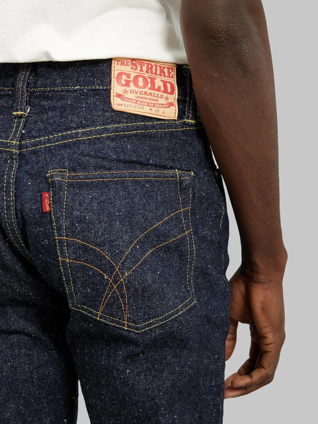 The Strike Gold 0103KE Keep Earth Natural Indigo Regular Straight Jeans
