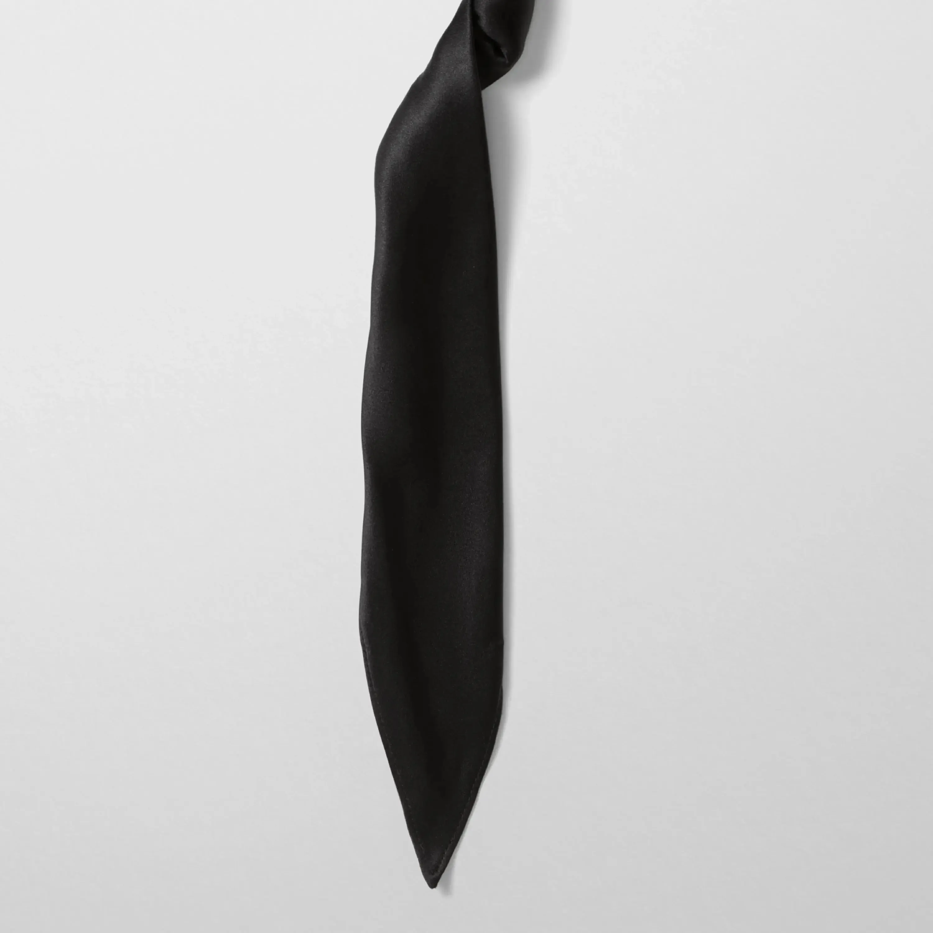 TWISTED SCARF | black satin