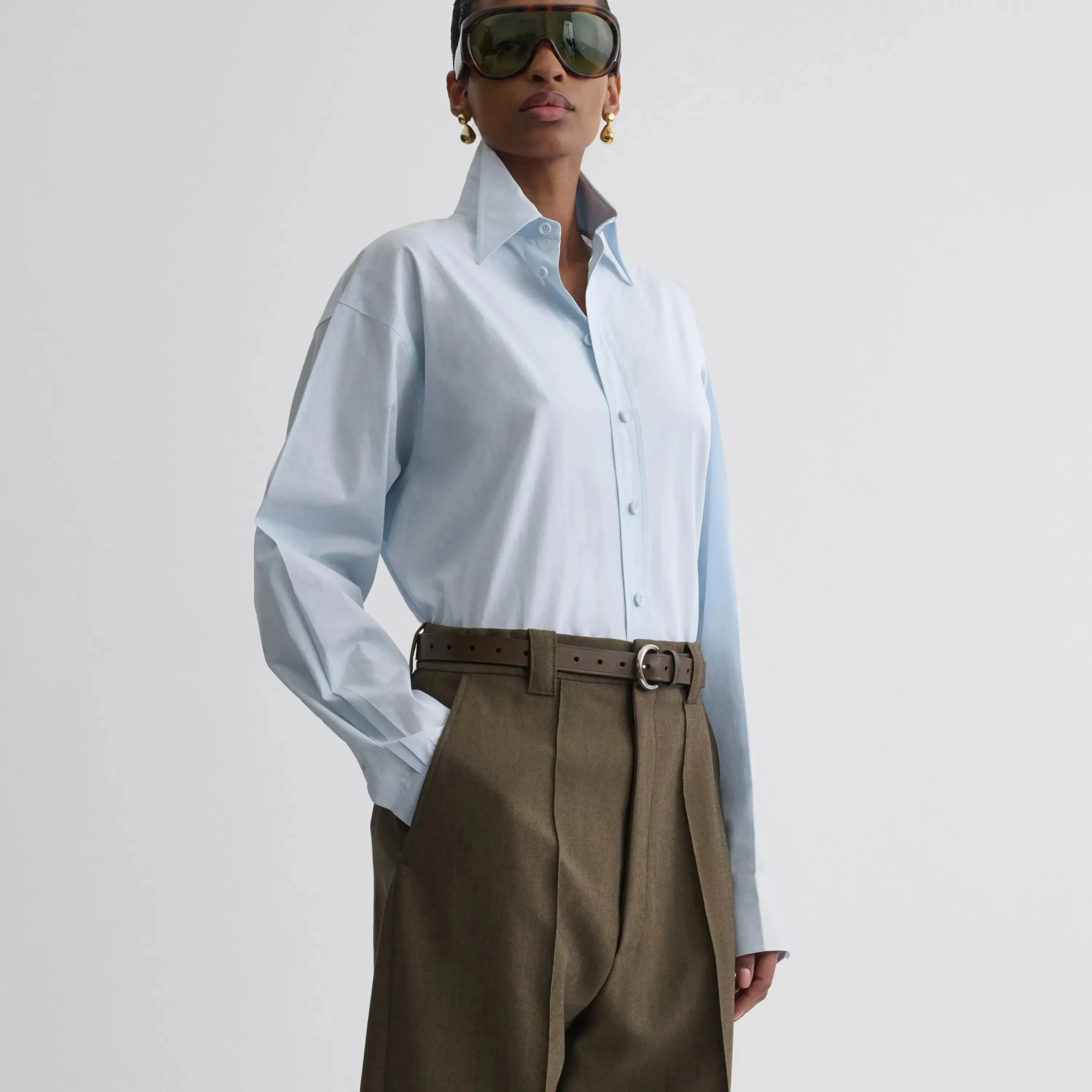 UPRIGHT-COLLAR SHIRT | ice blue cotton